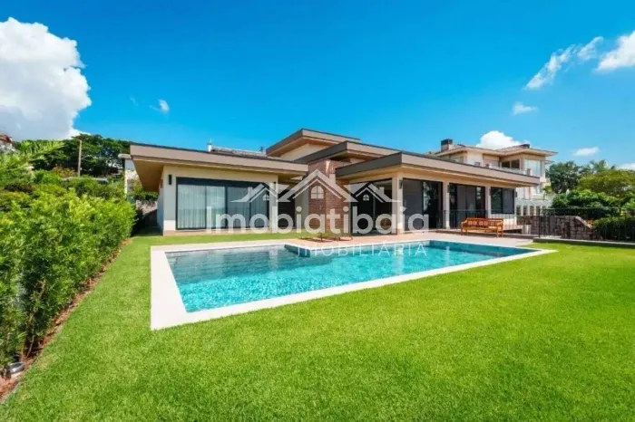 Casa de Alto Padrão 100% Mobiliada à Venda Porteira Fechada*