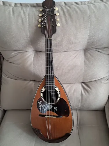 Bandolim Italiano com selo do luthier