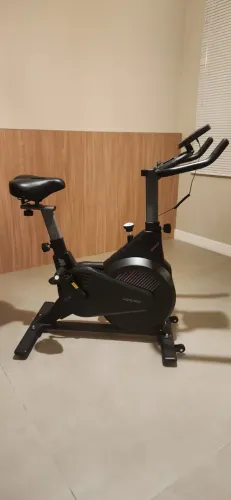 Bicicleta ergométrica com monitor LCDD Z-006