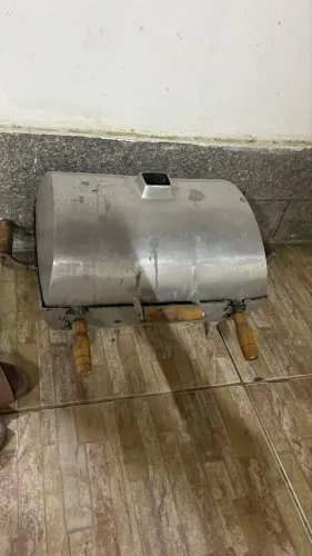 Vendo churrasqueira 