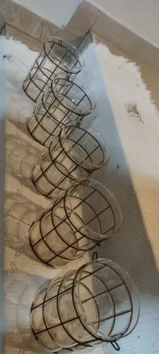 Jogo com 5 Lanternas / Vasos Decorativos em Vidro e Aramado Rústico