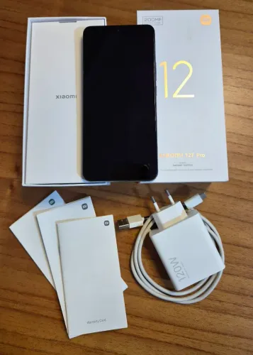 Xiaomi 12T Pro 256GB - Impecável / Sem Detalhes + Carregador 120W