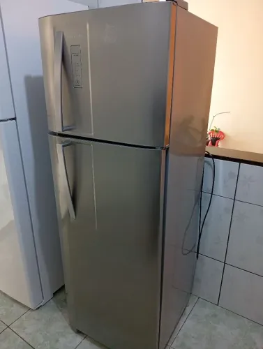 Geladeira Electrolux 127v