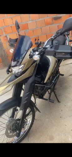 Vendo Lander 2023 único dono