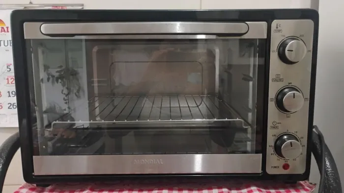 Forno Elétrico de Bancada Mondial com Timer - 52L Preto e Prata Grand Family II FR-52