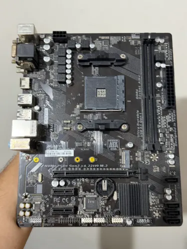 Placa Mãe A320M-S2H Gigabyte