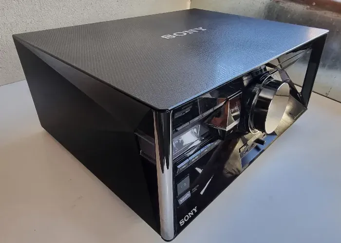 Sony Shake 99 importado da Malasia 4.800 Rms. Impecavel. Vendendo SOMENTE A CENTRAL