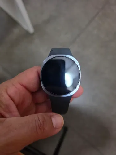 Watch 8 LTE