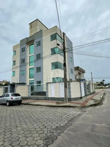 Apartamento semi mobiliado para locação com 02 dormitórios, vaga de garagem e churrasqueir