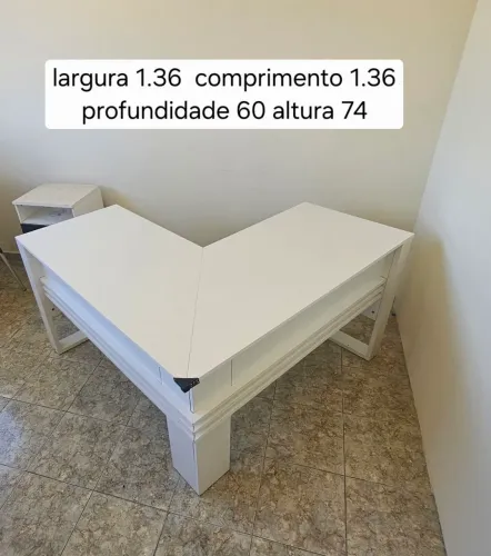 Mesa de escritório em elem top