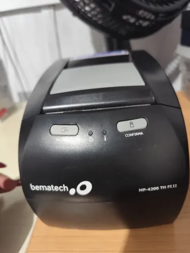 Máquina de cupom fiscal e telefone sem fio