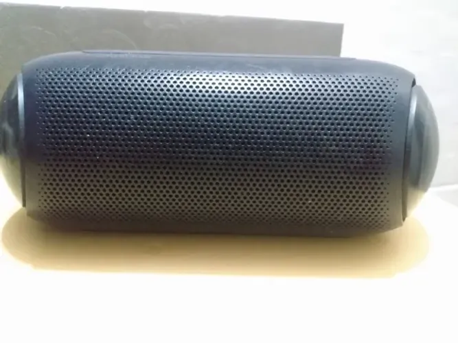 Caixa De Som Portátil LG Xboom Go PL7 Meridian, 30RMS. Para CONSERTAR OU RETIRAR PEÇAS.