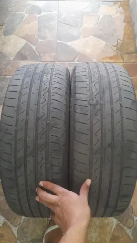 Pneu de carro