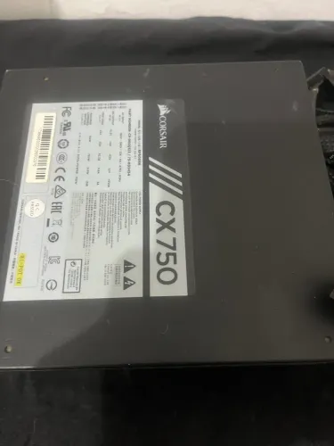 Fonte Corsair cx750 80 plus bronze