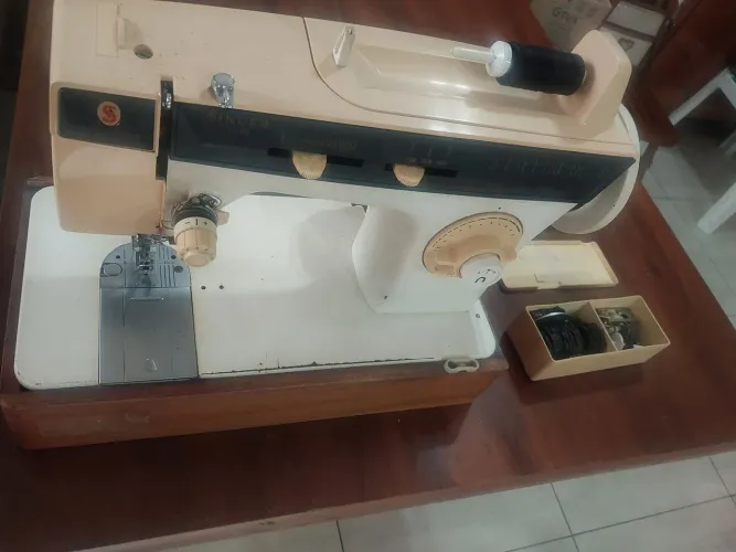 Maquina de costura