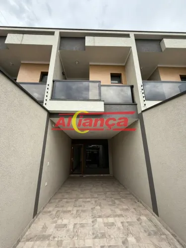 Sobrado NOVO à Venda na Penha 120m², 3 Suítes, 2 Vagas e Área Gourmet Completa!