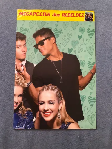 MEGA POSTER REBELDES