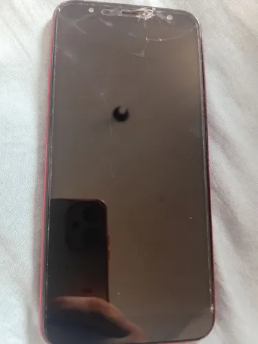 Vendo celular j6 Samsung galaxy 150 motivo da venda ganhei outro só não vai carregador 