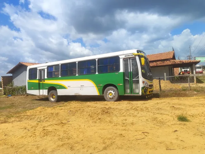 Vendo ônibus ou troco em micro ou ônibus poltronado