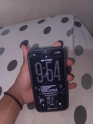 Vende-se iPhone 11