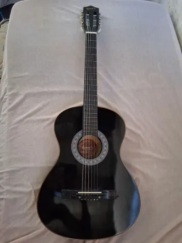 Violão acústico 
