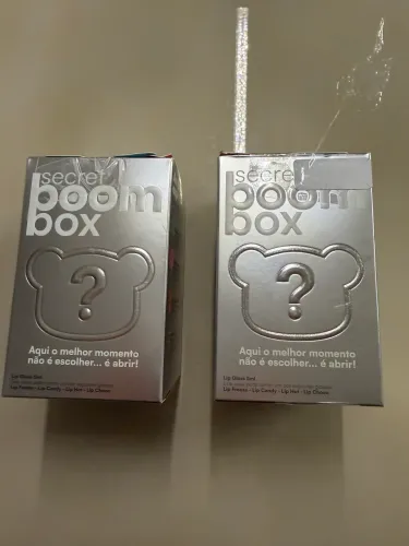 Secret boom box Rosa