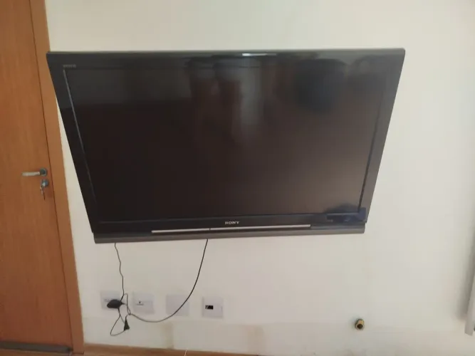 Tv 54 polegadas tela plana com Google Chrome Cast (TV vira smart)