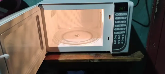 Microondas Eletrolux 31 litros em perfeito Estado