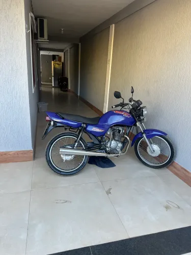 Moto muito nova
