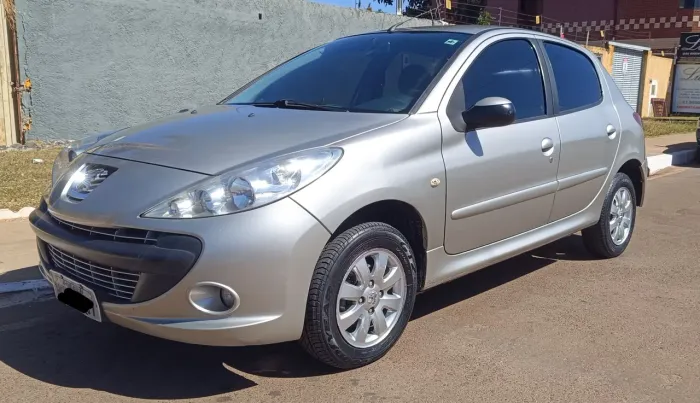 Peugeot 207 XR Sport 1.4 Flex 8V 5P 2011