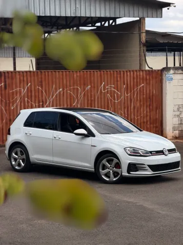 Volkswagen Golf GTI 2.0 TSI 220cv Aut. 2015