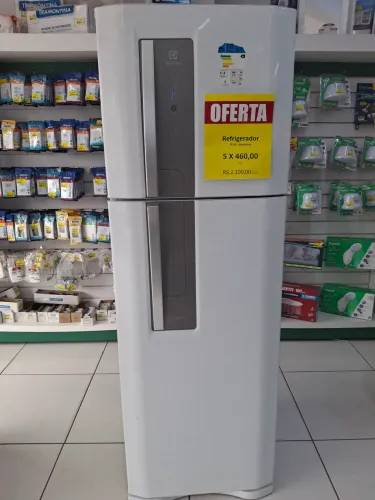 Vende-se Refrigerador Electrolux 