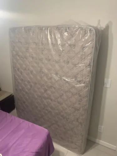Colchão Queen + Box bau