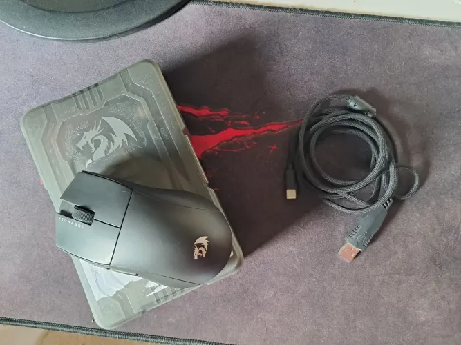 Mouse Gamer Redragon M724 K1NG 1K Sensor Pixart PAW3327
