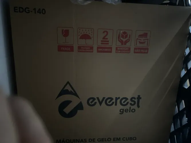 Máquina de gelo EGC 150/140