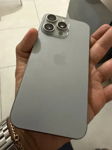 iPhone 15 pro Max todo bom