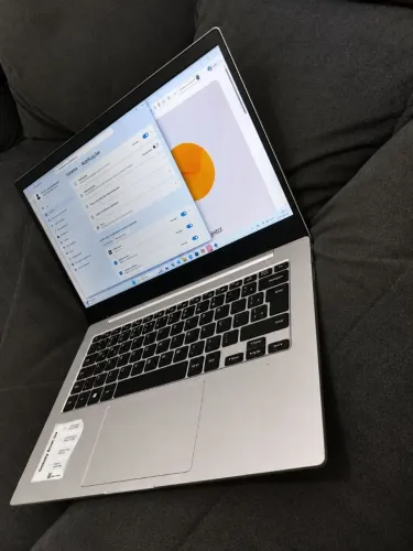 Notebook Samsung Galaxy Book Go 128GB SSD UFS | Snapdragon 7c Gen 2 | 4GB RAM | Único Dono