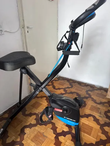 Vendo bicicleta ergométrica pouco uso