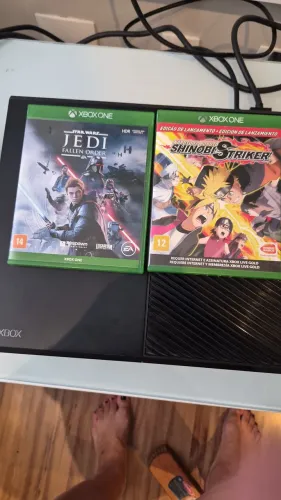 XBOX ONE Semi Novo Completo e jogos grátis