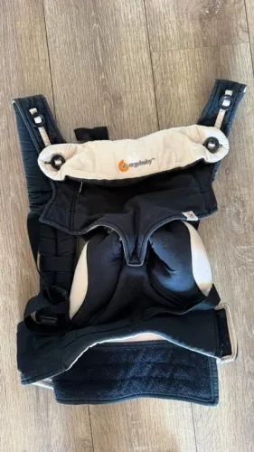 CANGURU ERGOBABY OMNI 360 - COM NINHO PARA RN