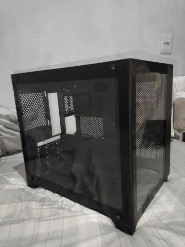 GABINETE PCYES FORCEFIELD VULCAN 