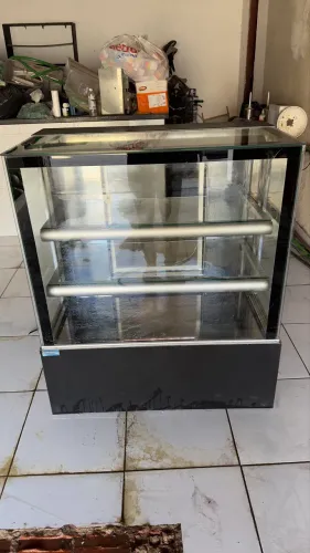 Estufa para salgados e bolo
