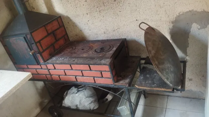 Fogão a lenha com forno