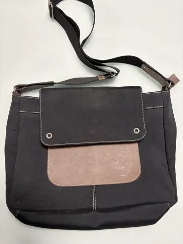 Bolsa uncle k preta transversal