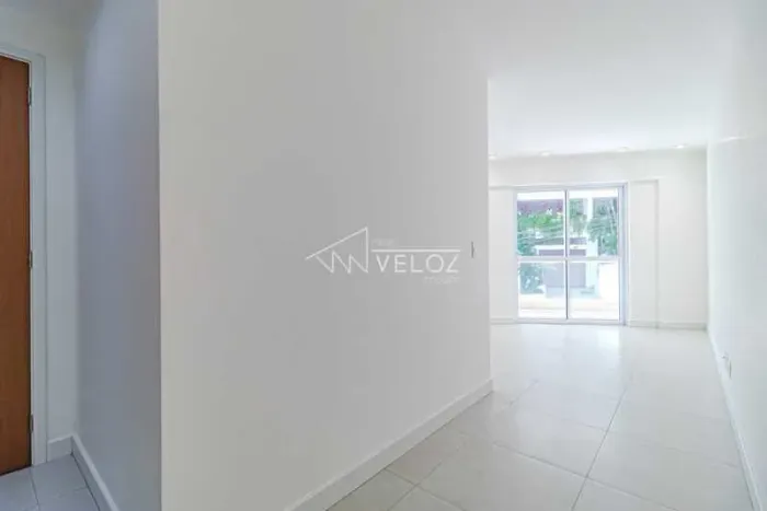 Apartamento : / Residencial / Lagoa