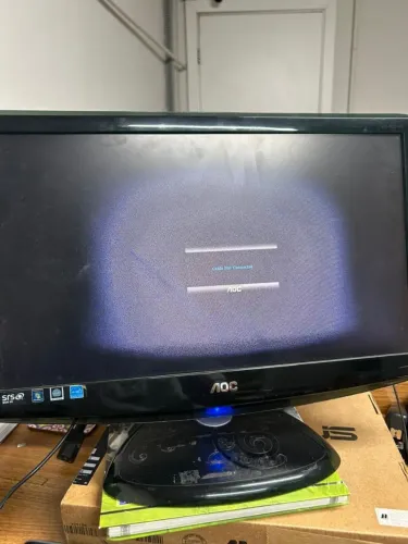 Monitor AOC 18,5 polegadas com avaria