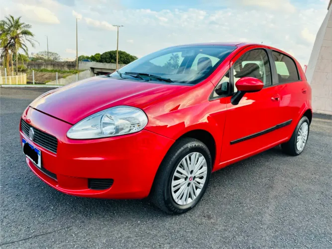 Fiat Punto Attractive 1.4 Fire Flex 8V 5P 2012