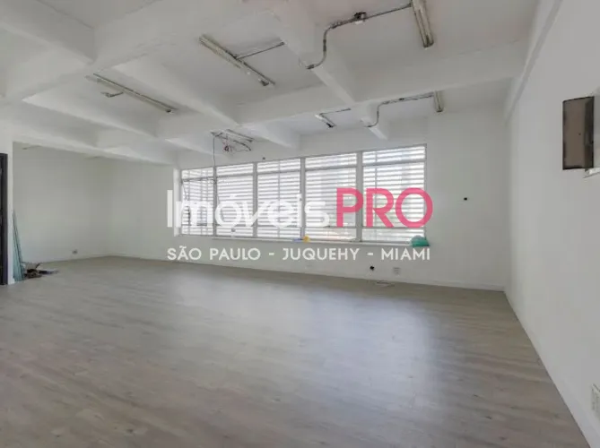 CONJUNTO COMERCIAL NO ITAIM - 2 BANHEIROS - 1 VAGA - 69m²