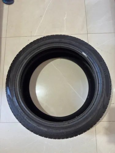Pneu aro 19, 235/45
