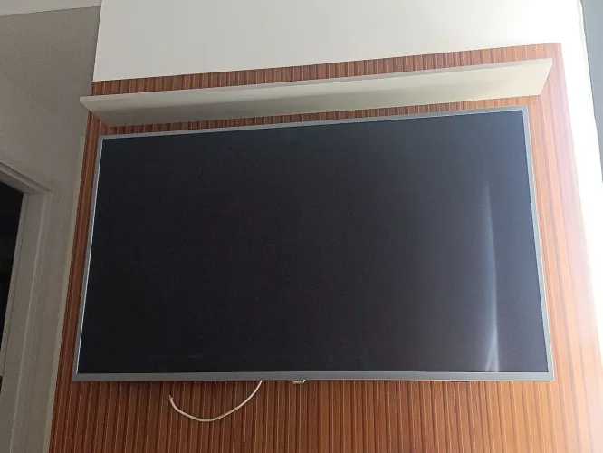 Vendo TV Philips - 52 polegadas
